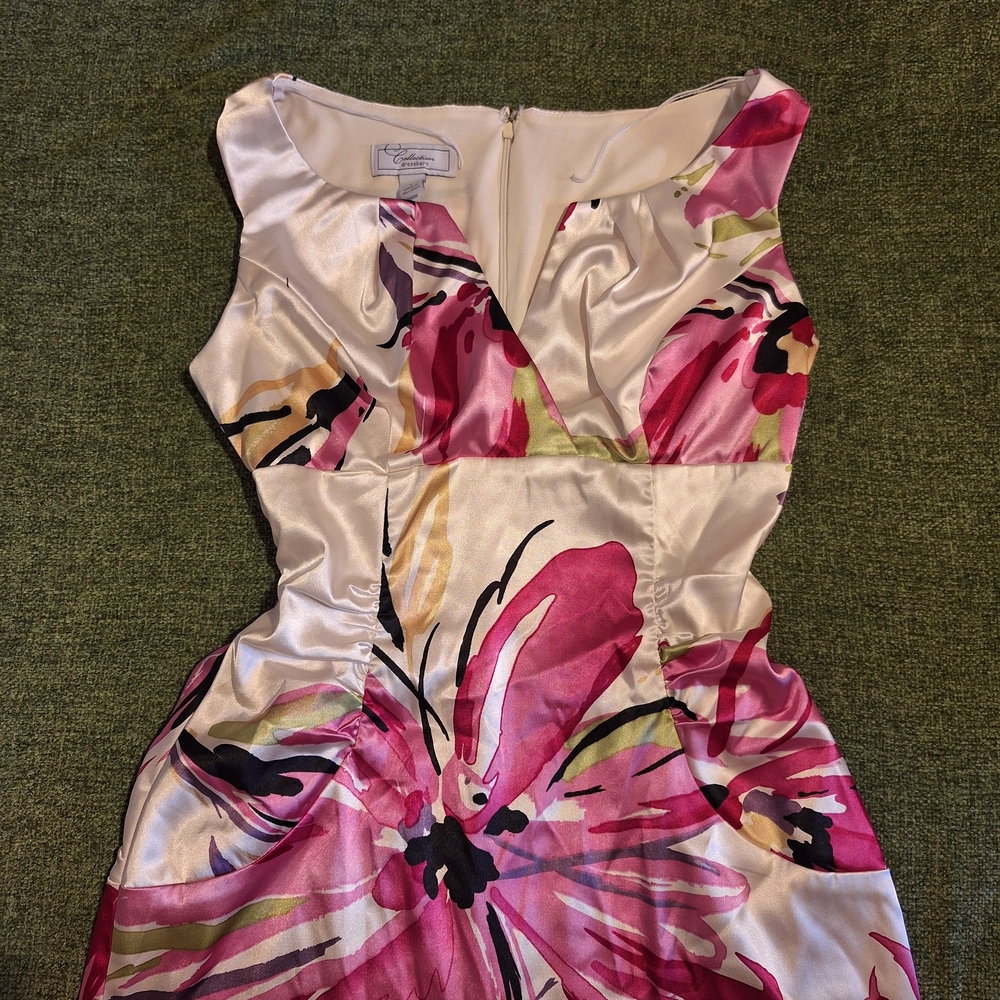 Silky Pink Floral Midi Dress with Rouching on Sides 🎀🪷